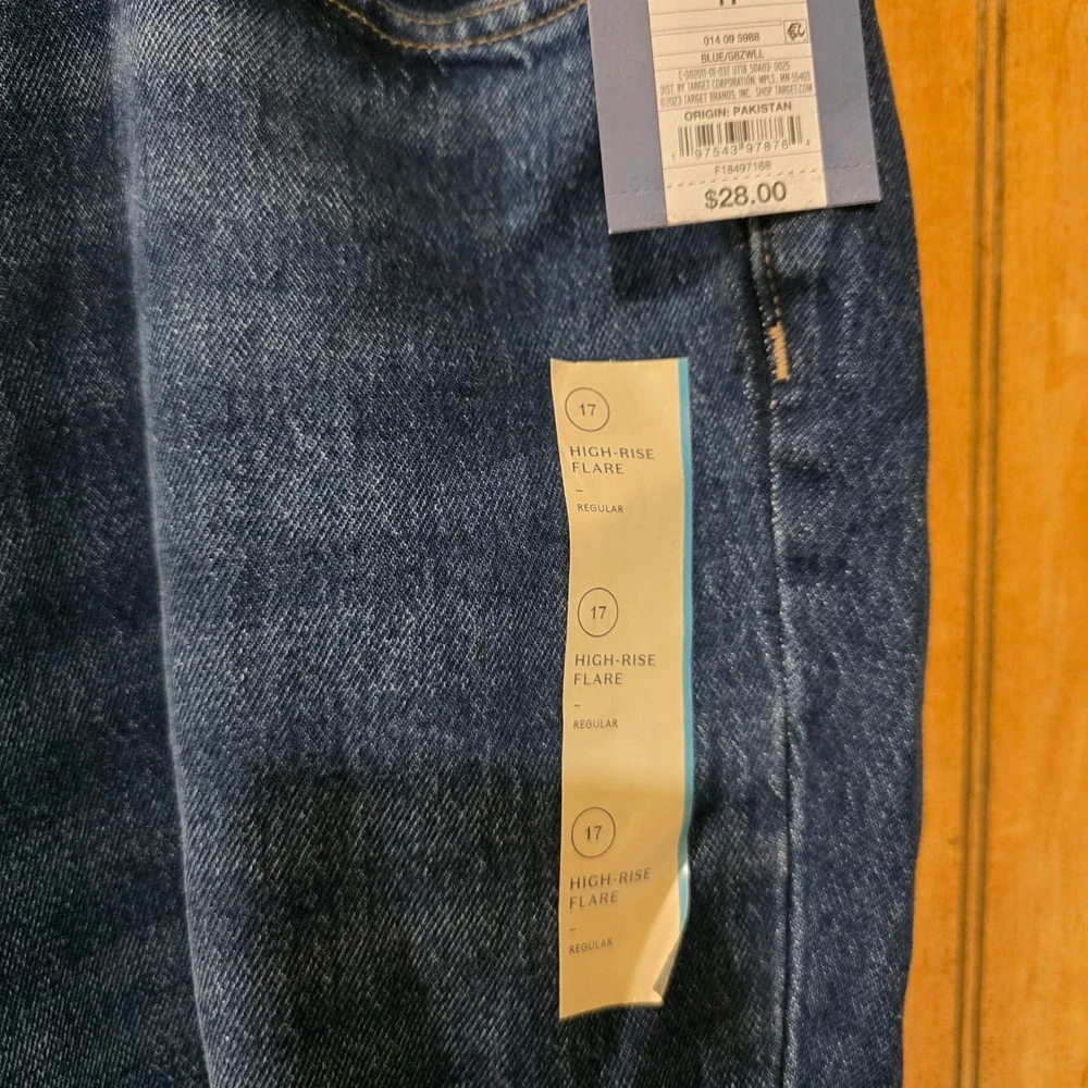 Universal Thread High Rise Flare Jeans Dark Wash Denim Comfort Stretch 17‎